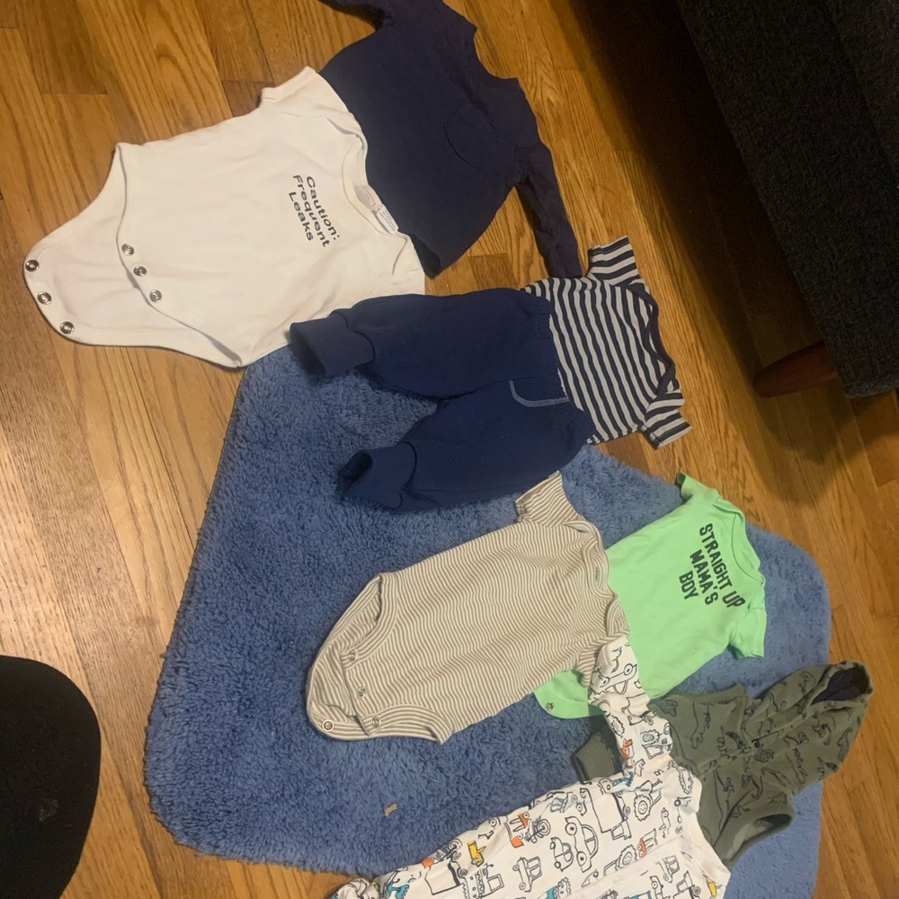 Baby clothes - Picture 3 of 3